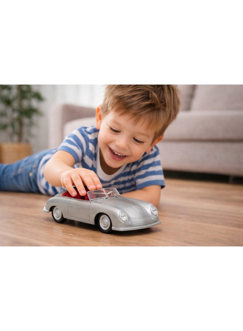 Welly 1:24 Scale Porsche Diecast Model Car - Classic Silver Vintage Replica with Red Interior - Image 2